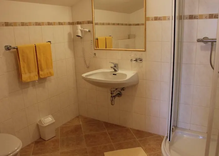 Unterhagmooshof مزرعة للإقامة *